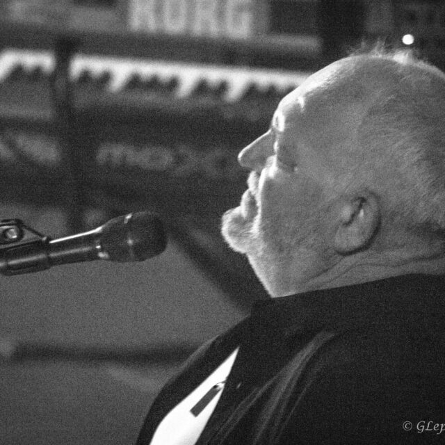 Best Blak & White Syl 2